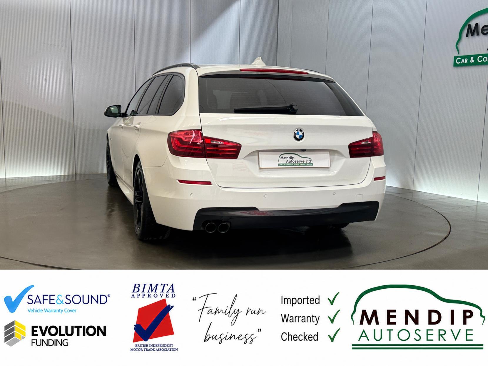 BMW 5 Series view 18
