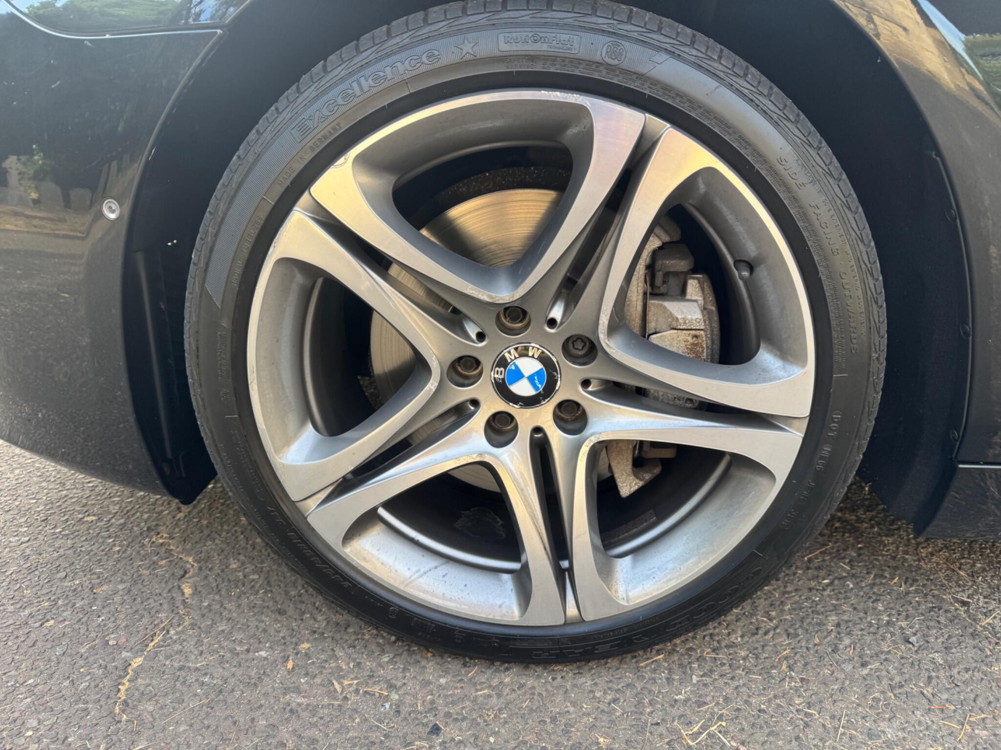 BMW 6 Series view 39