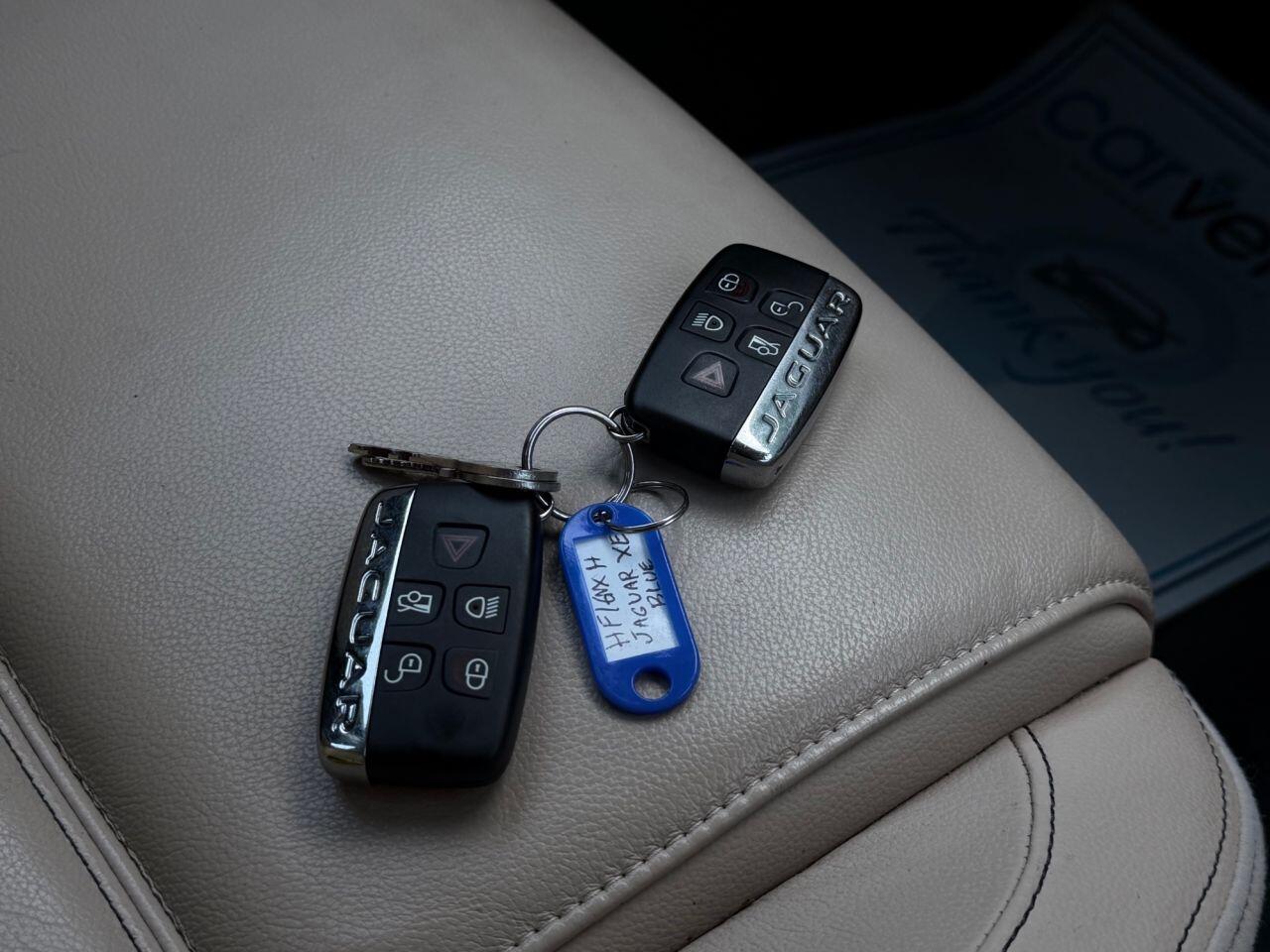 Jaguar Xe view 43