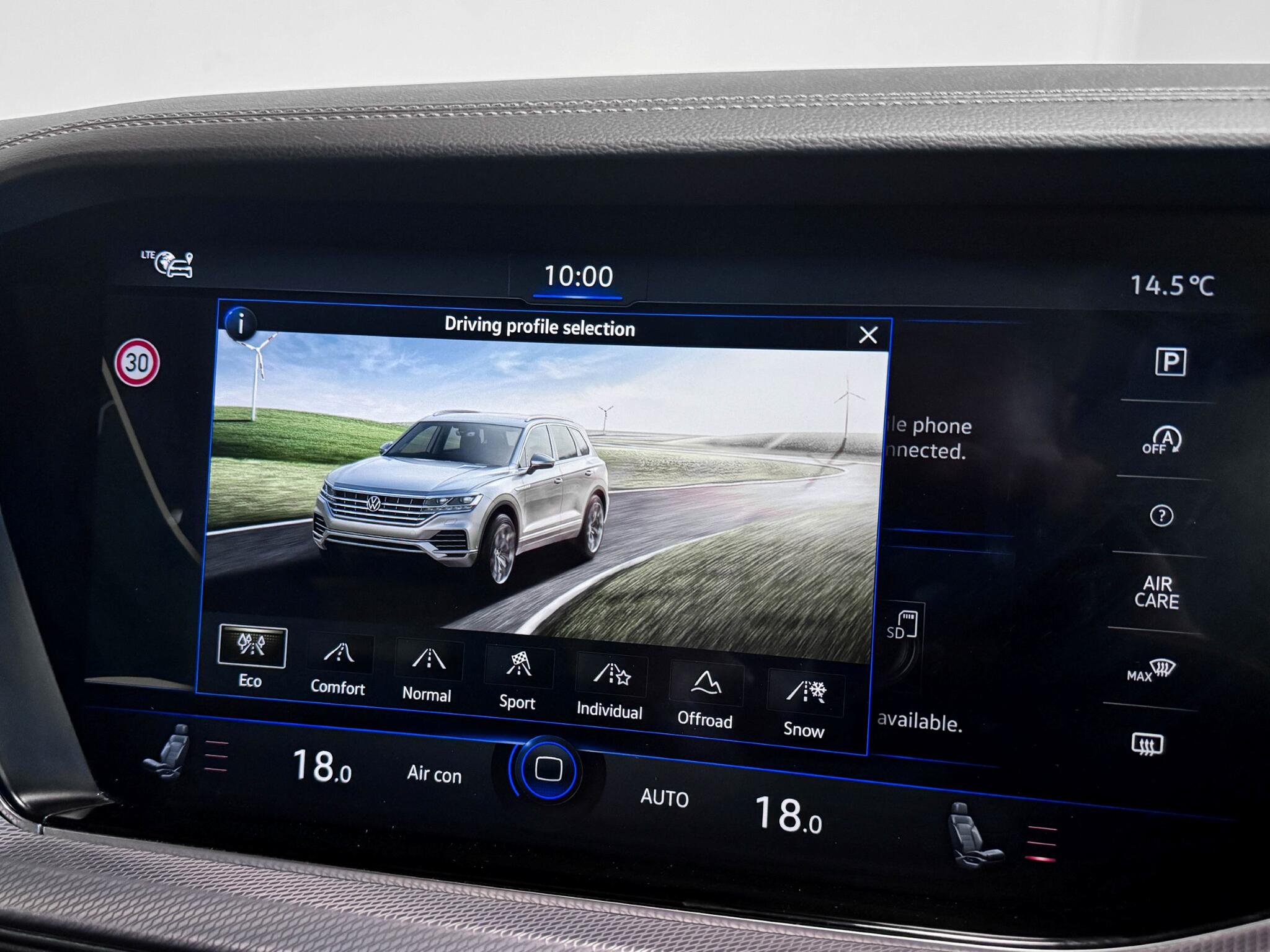 Volkswagen Touareg view 62