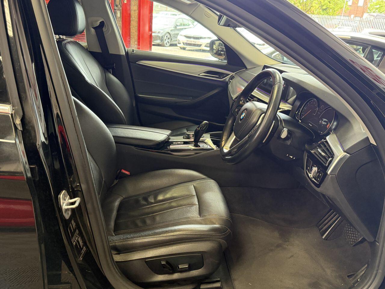 BMW 5 Series view 31