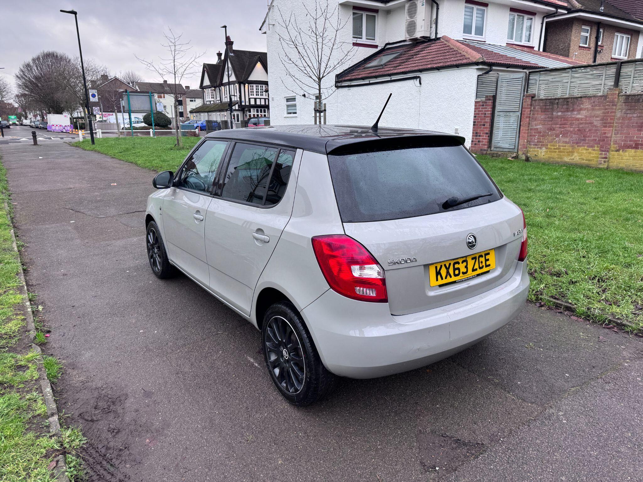 2013 Skoda Fabia image 10