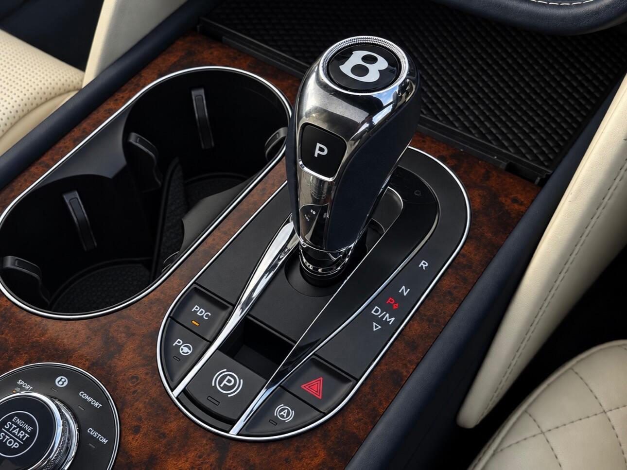 Bentley Bentayga view 58