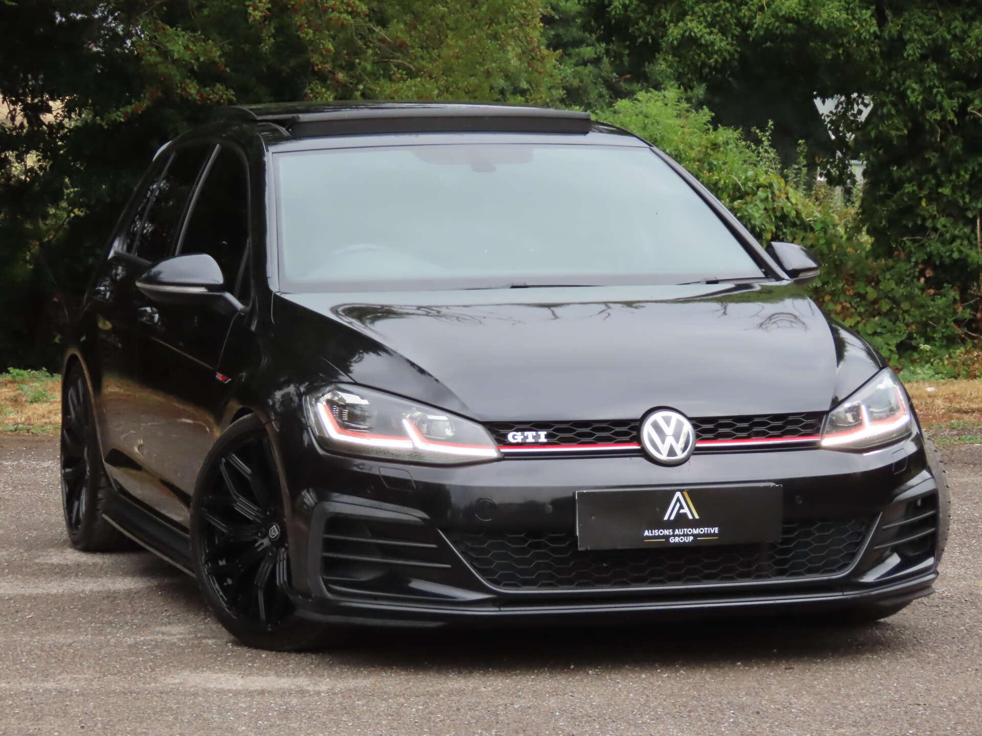 Volkswagen Golf view 4