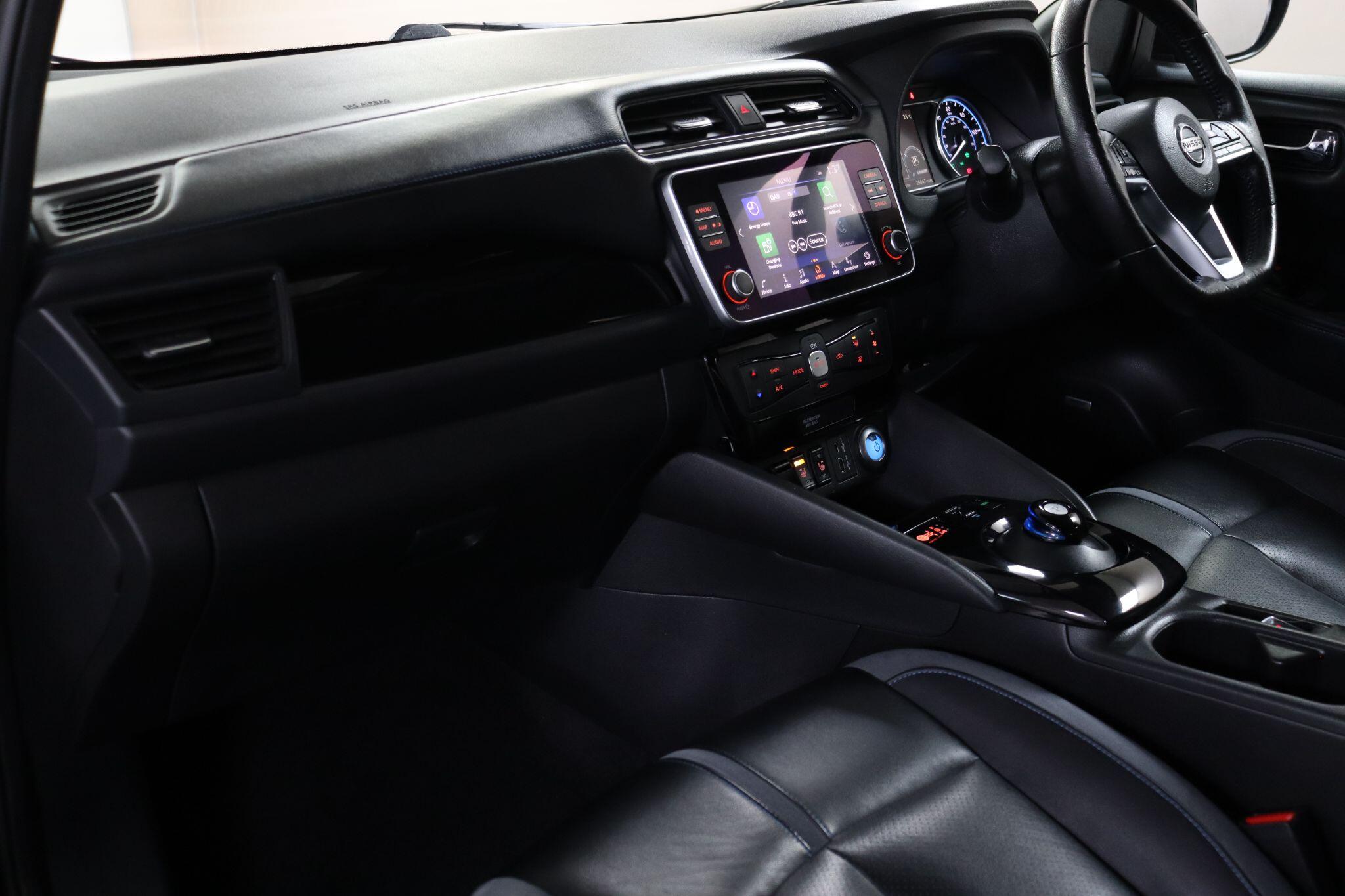 Nissan Leaf view 34