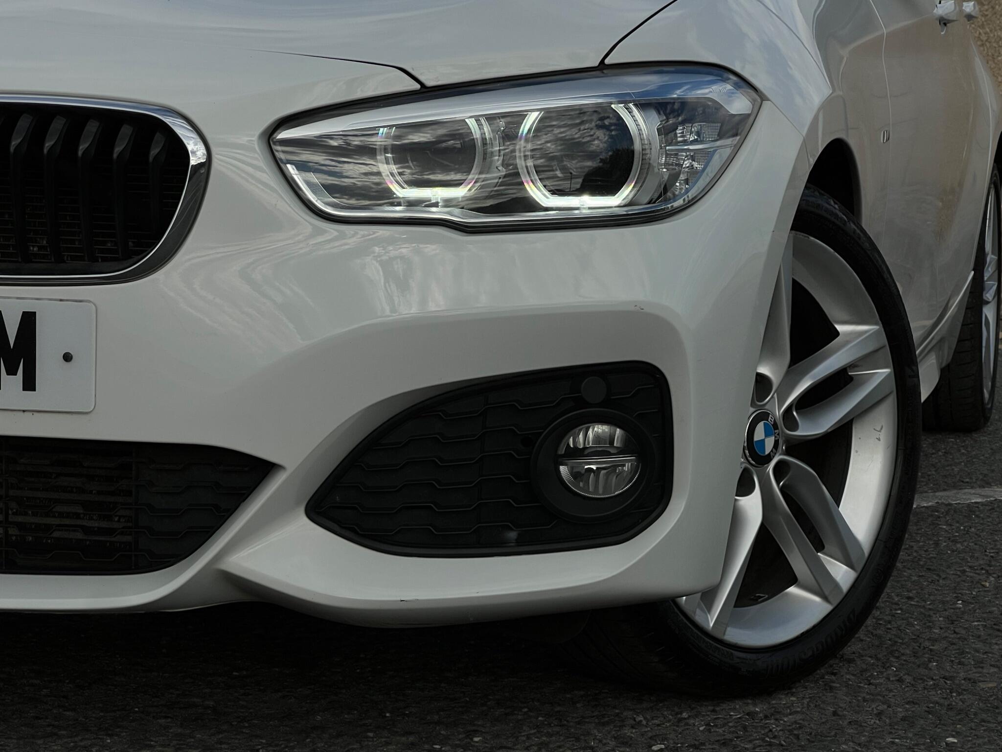 BMW 1 Series view 8