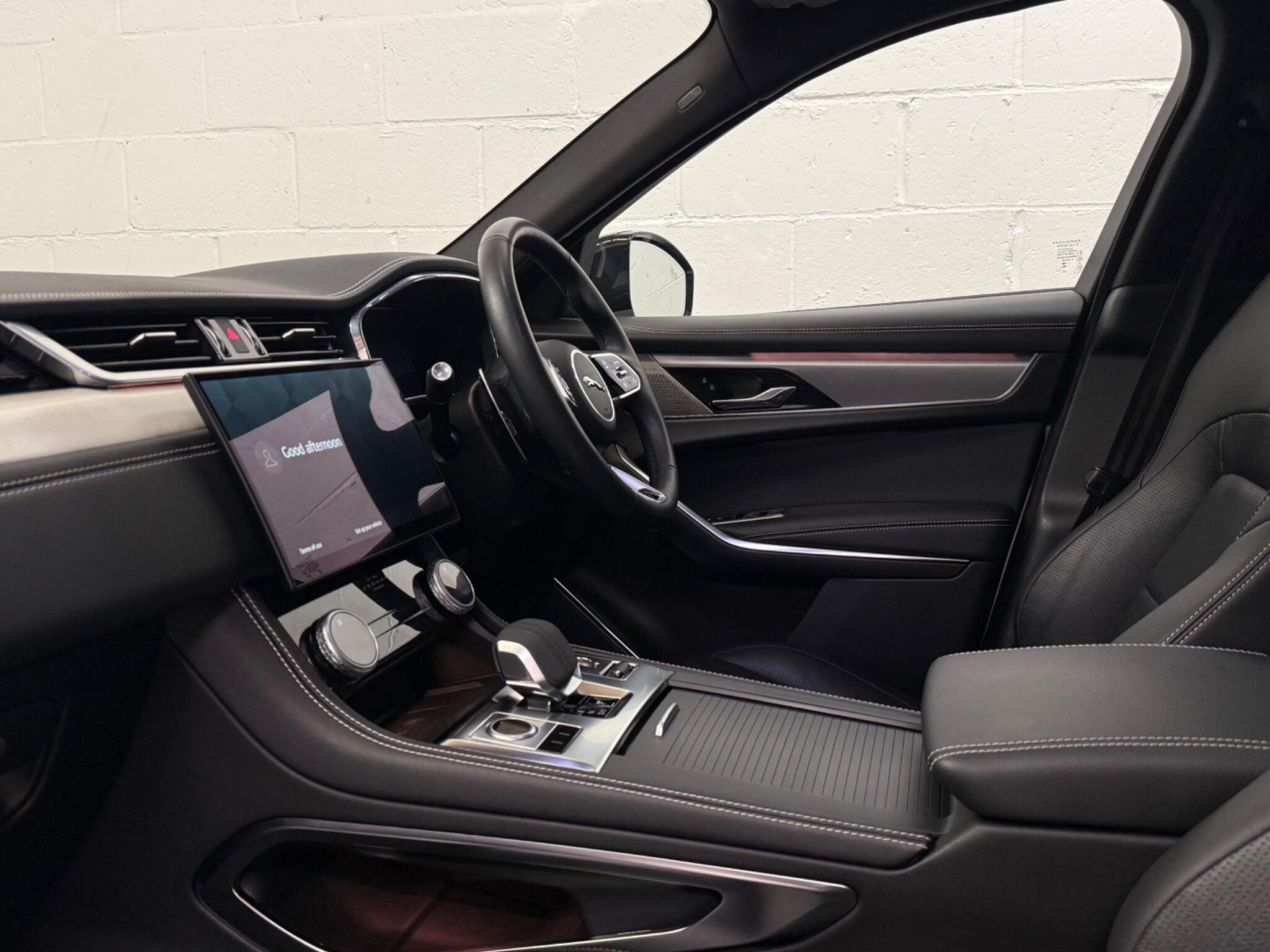 Jaguar F-Pace view 13