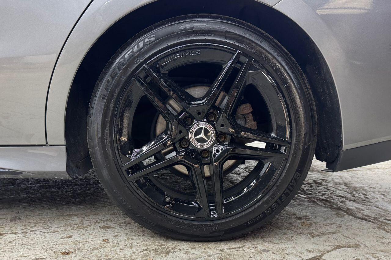 Mercedes-Benz Cla view 40