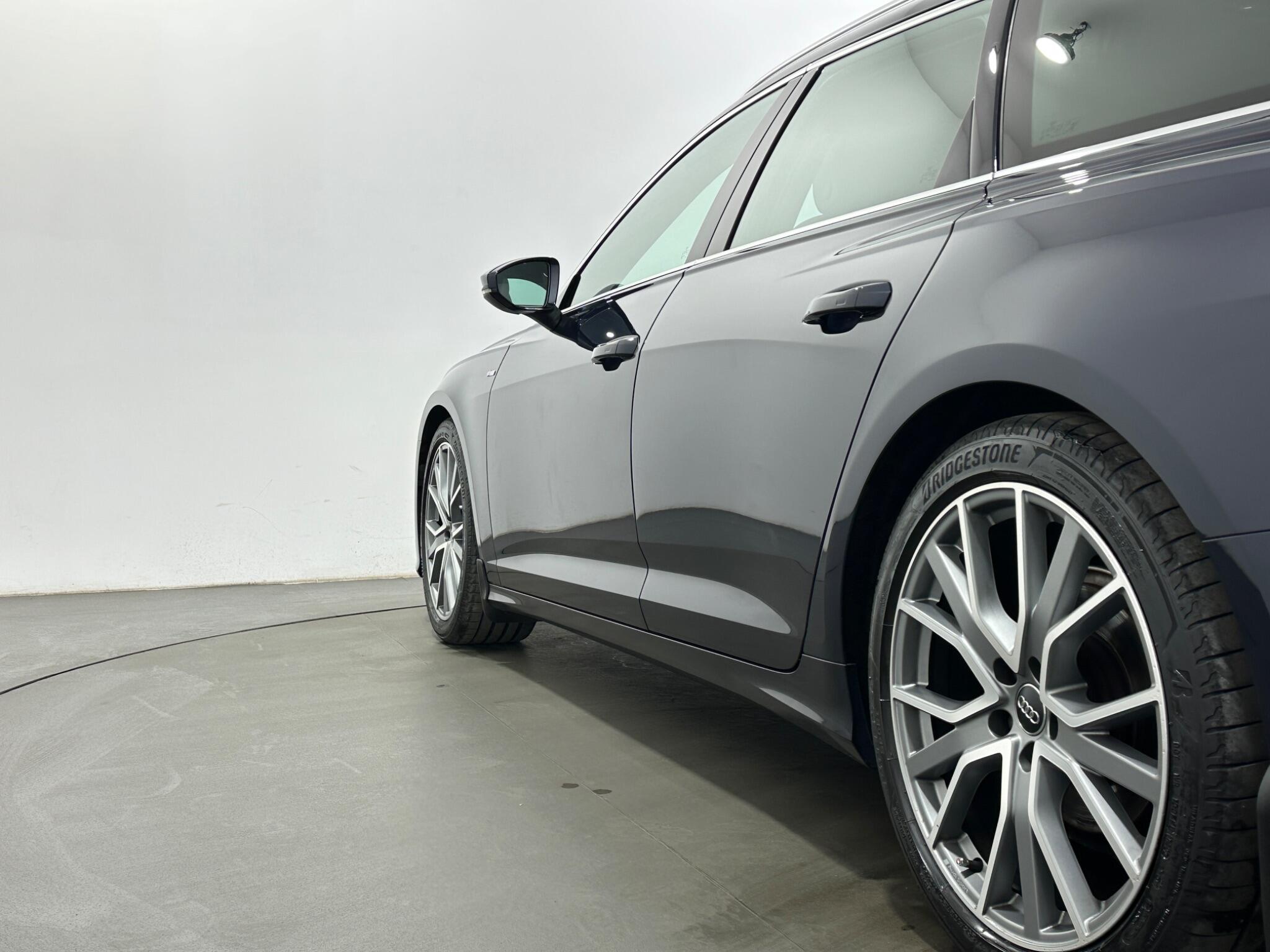 Audi A6 view 52