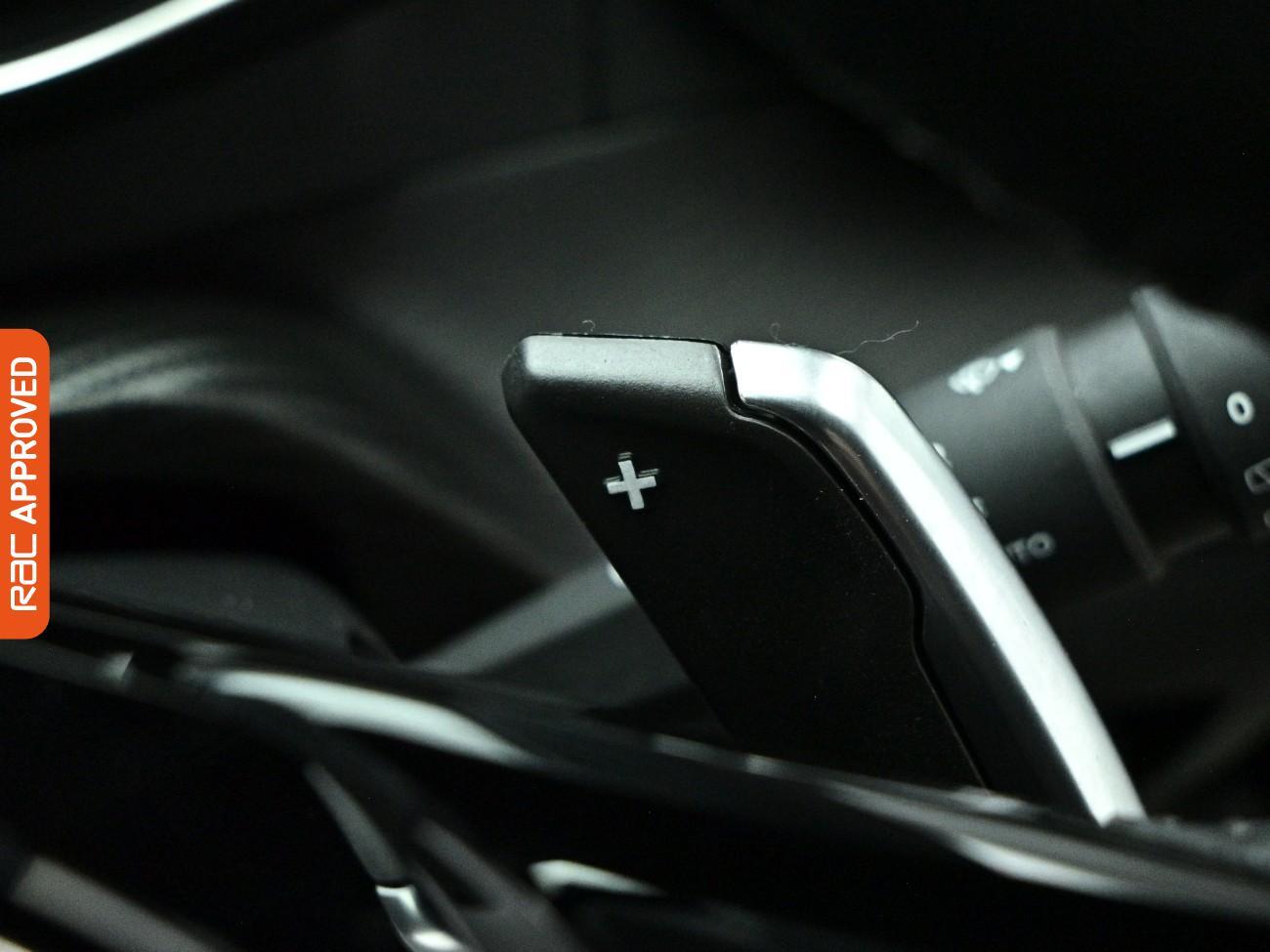 Peugeot 208 view 24