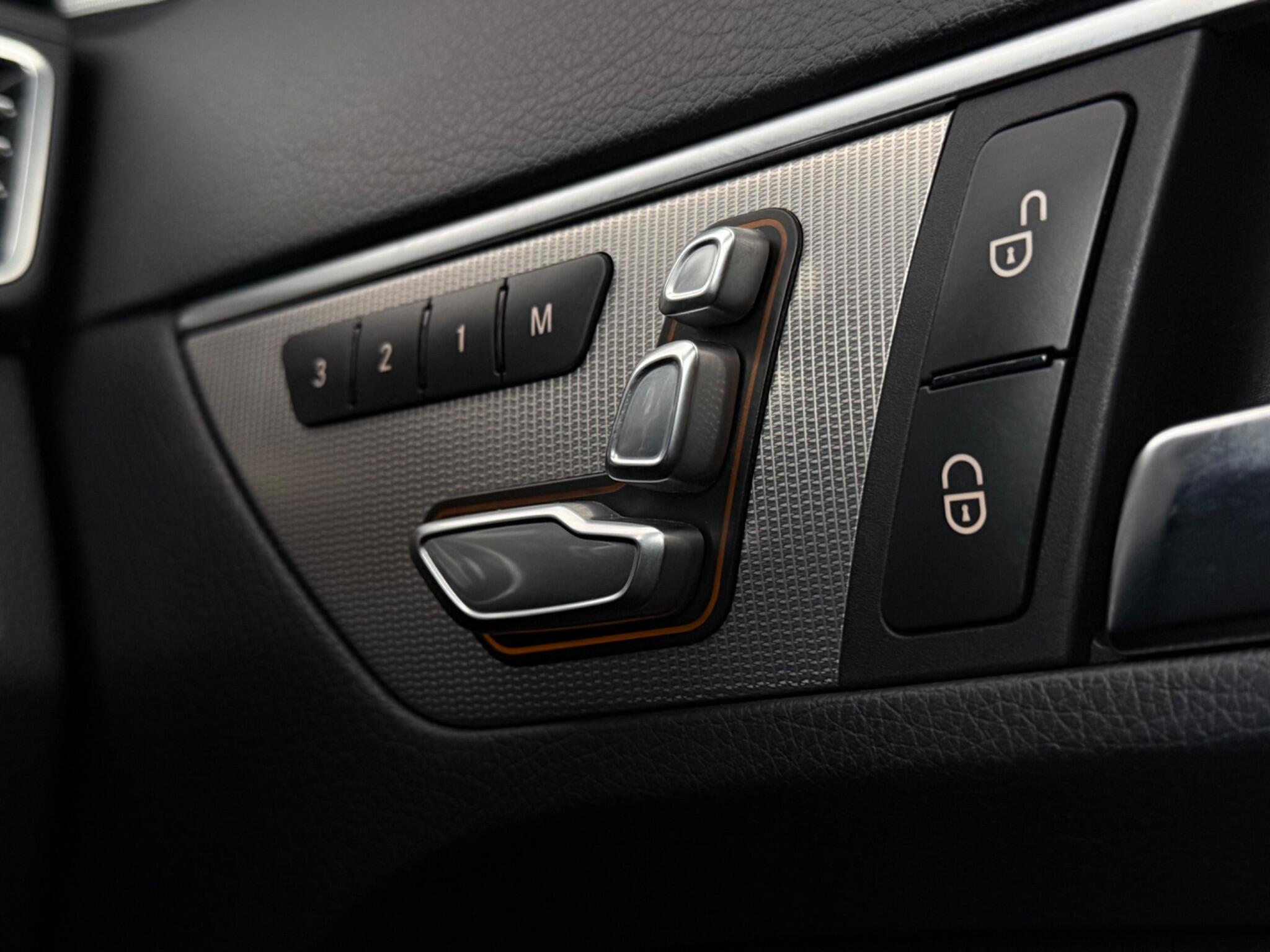 Mercedes-Benz E-Class view 32