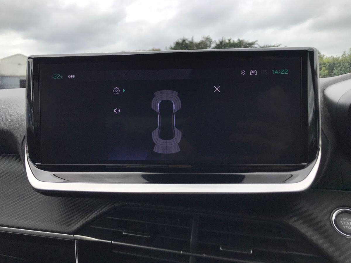 Peugeot 2008 view 20