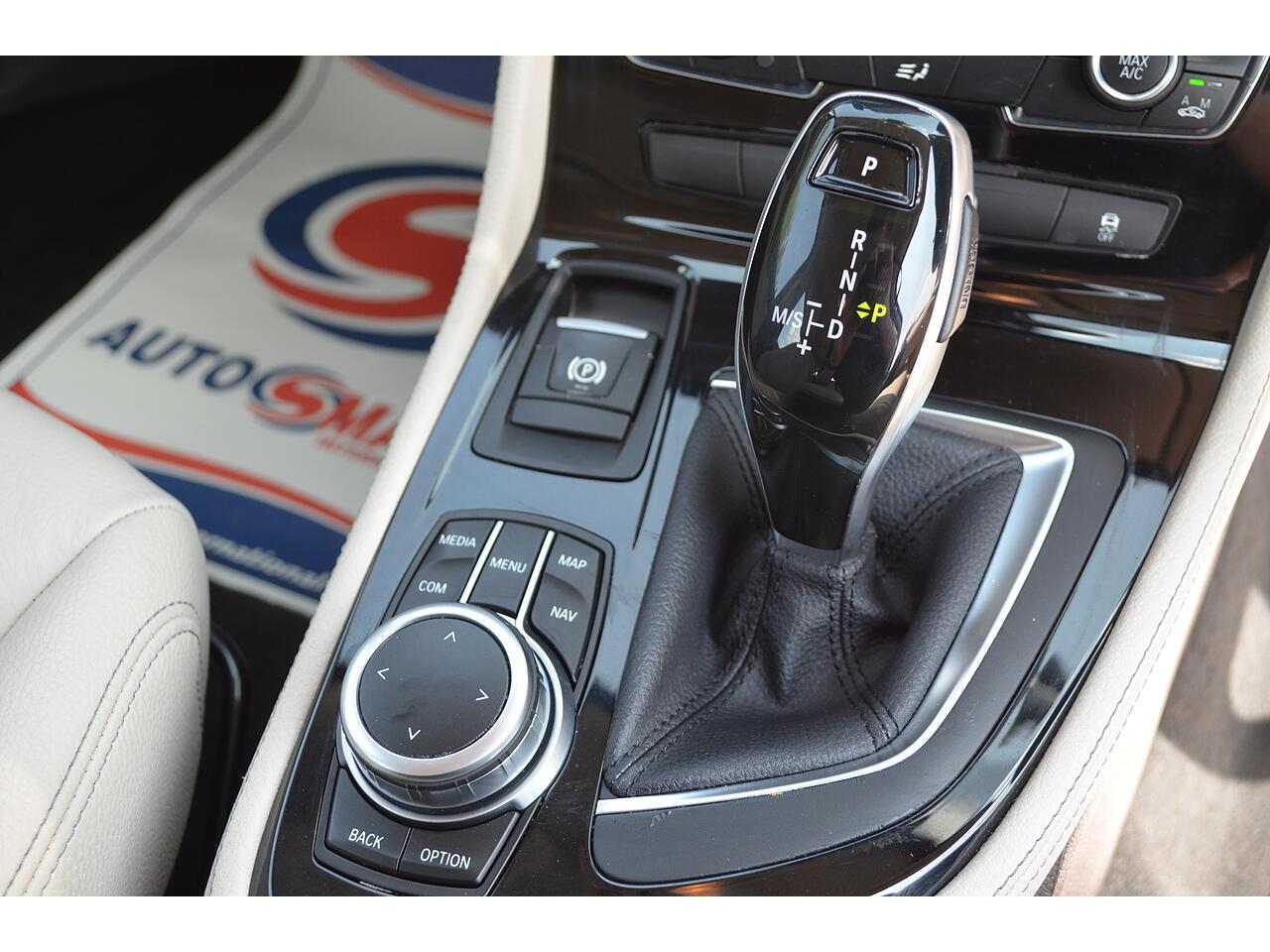 BMW 2 Series view 24