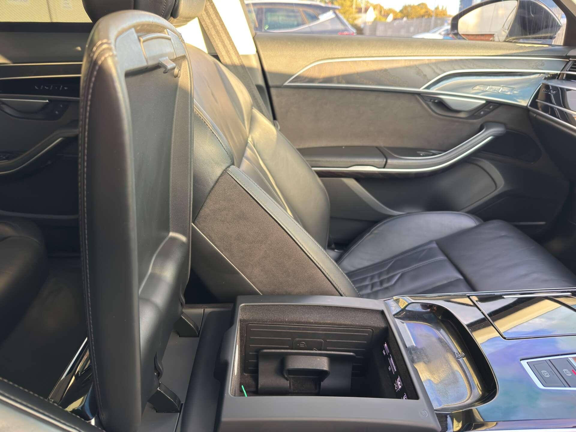 Audi A8 view 19