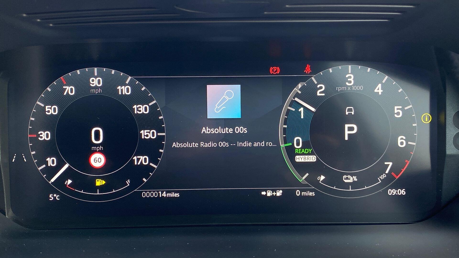 Land Rover Discovery Sport view 17