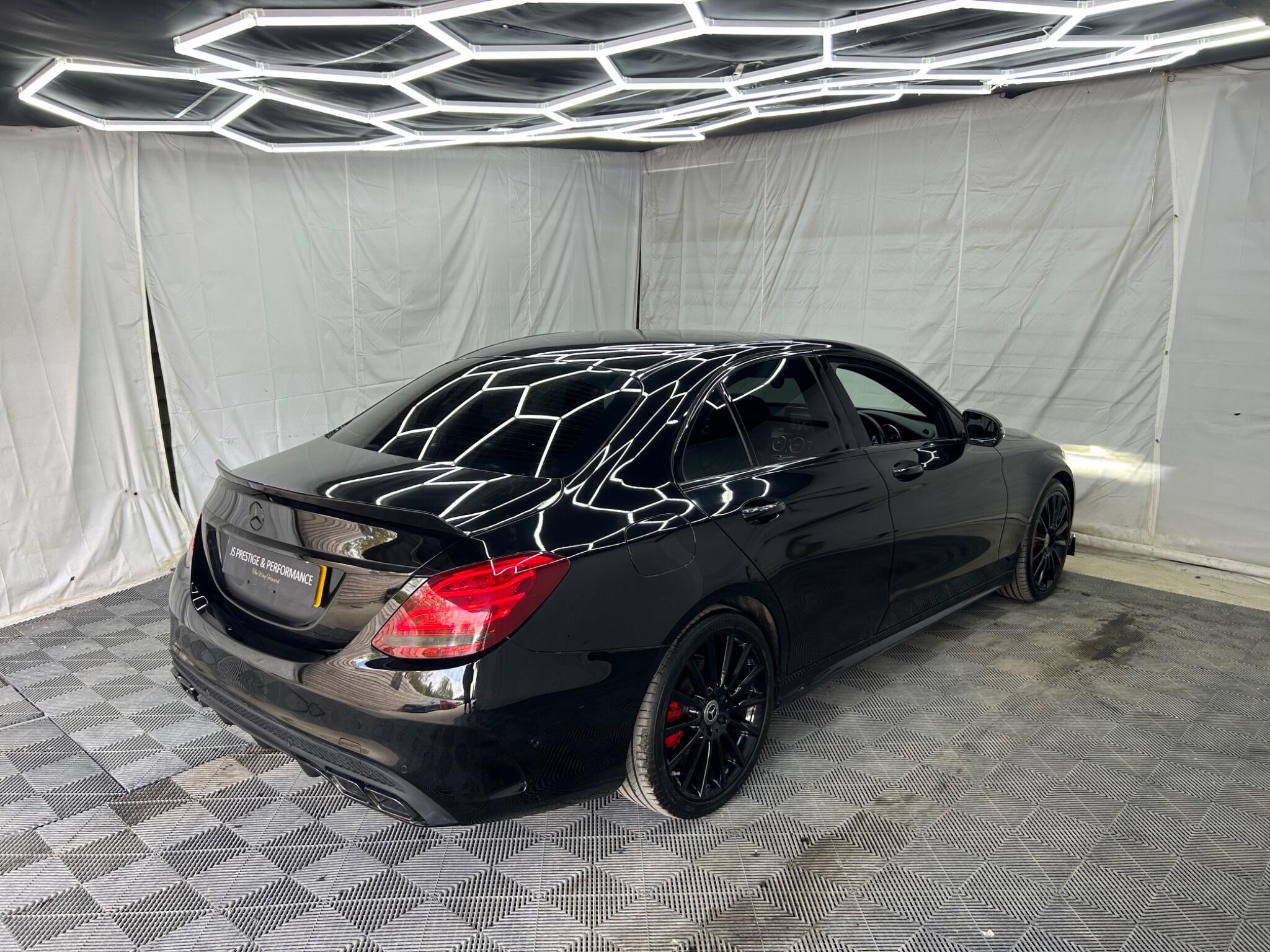 Mercedes-Benz C-Class view 9