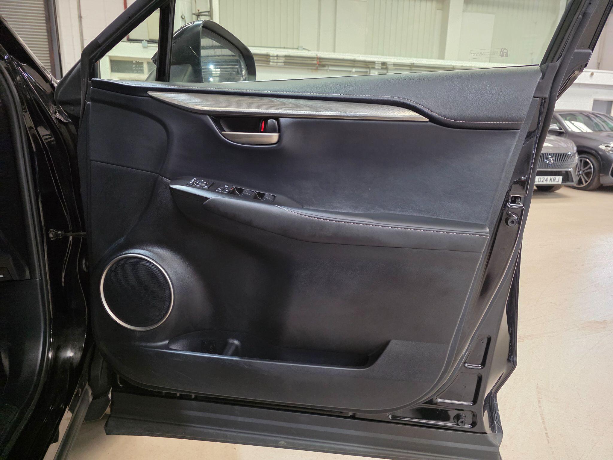 Lexus NX view 12