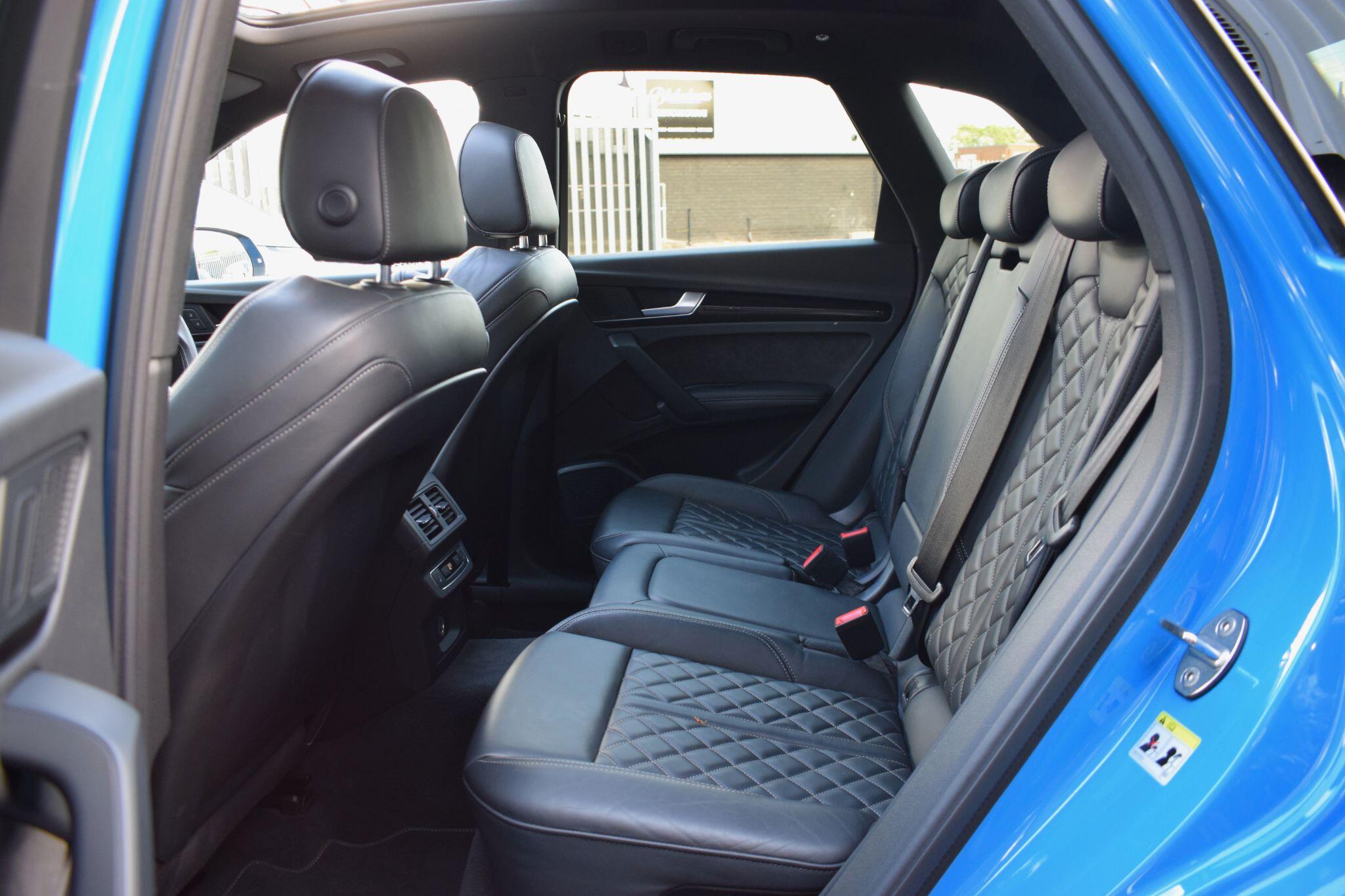 Audi SQ5 view 30