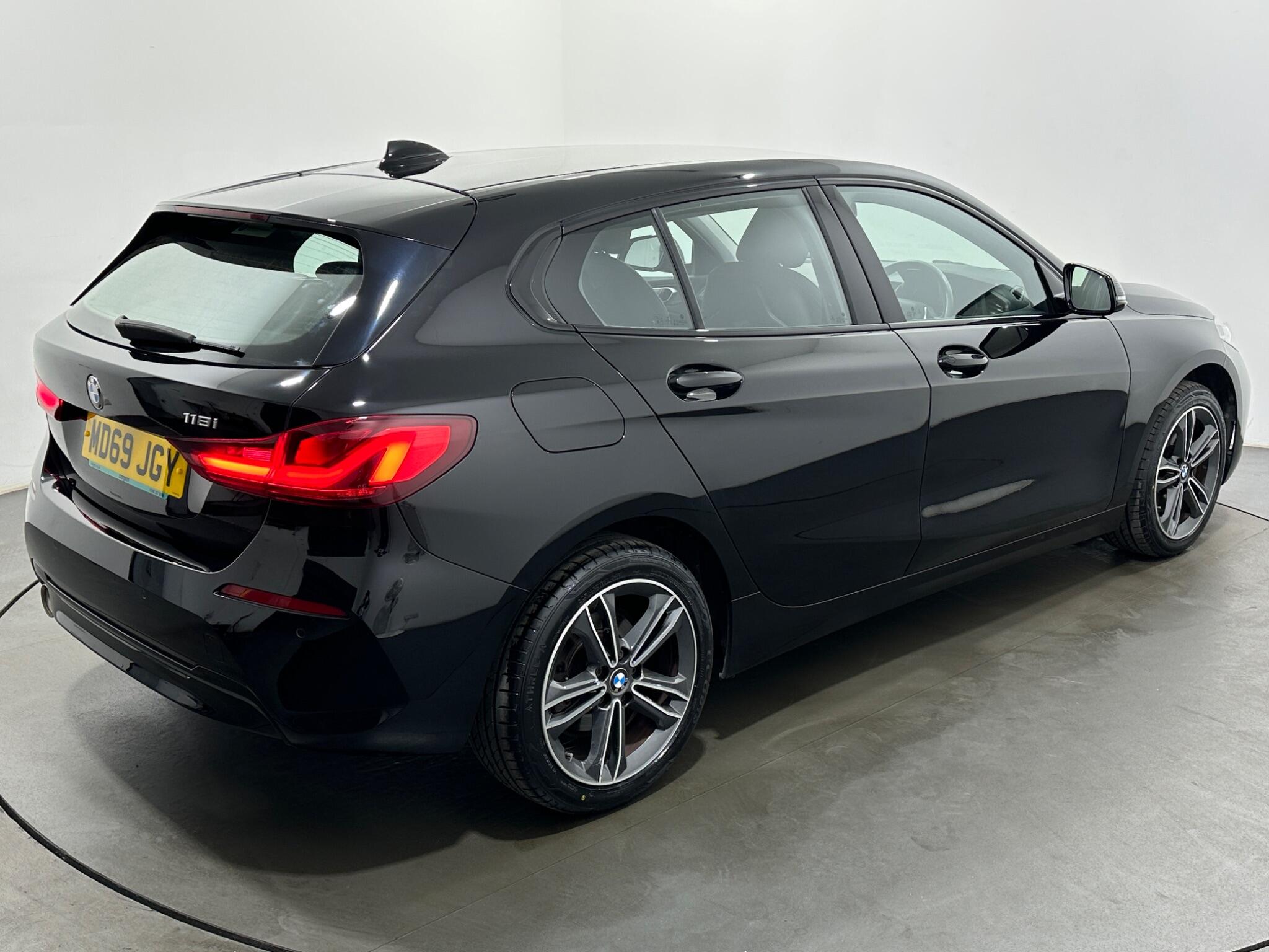 BMW 1 Series view 52