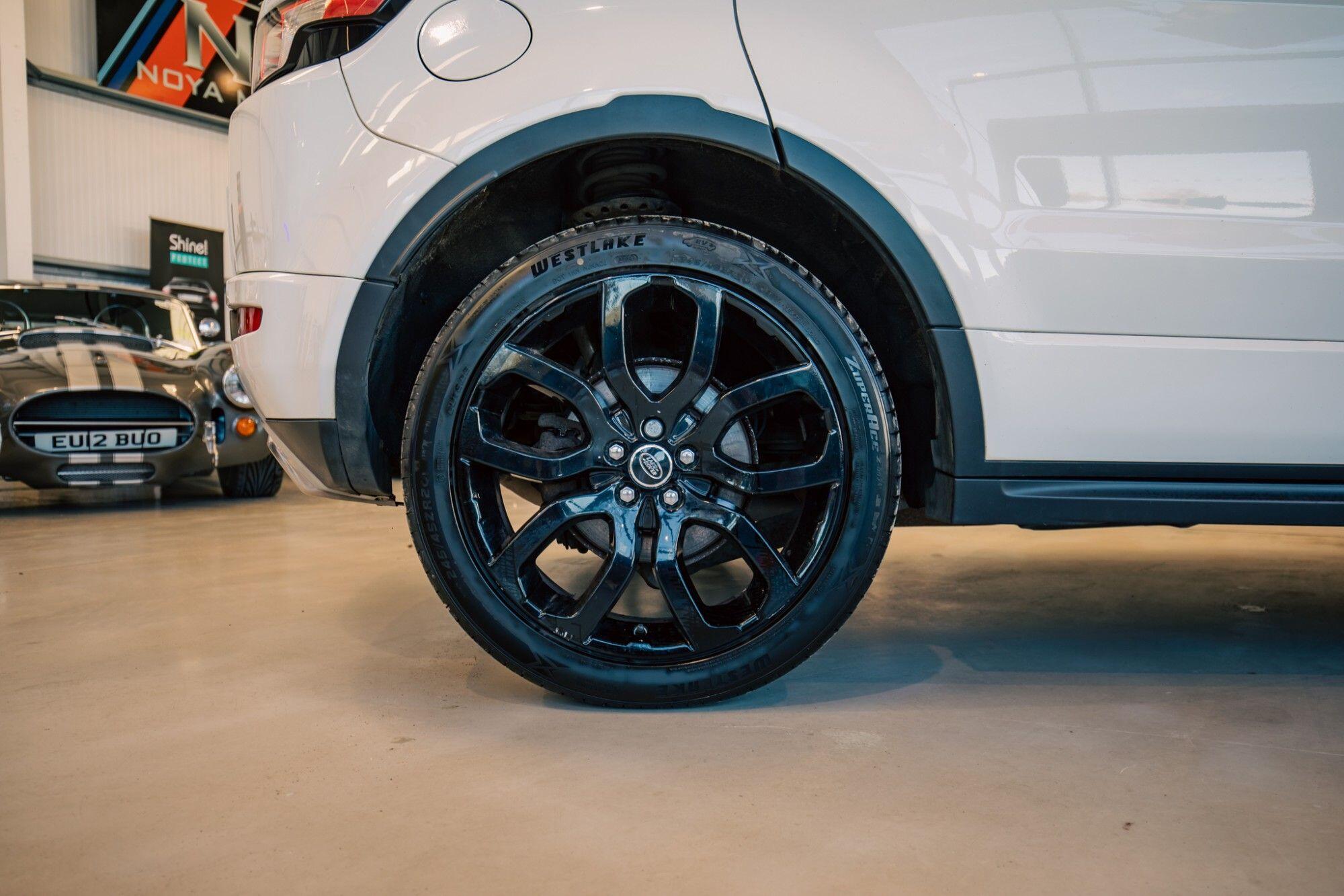 Land Rover Range Rover Evoque view 8