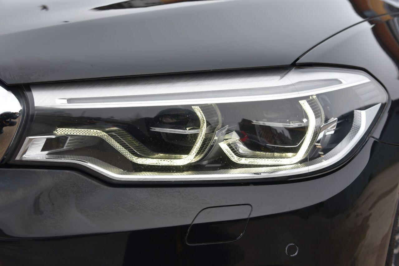 BMW 5 Series view 13