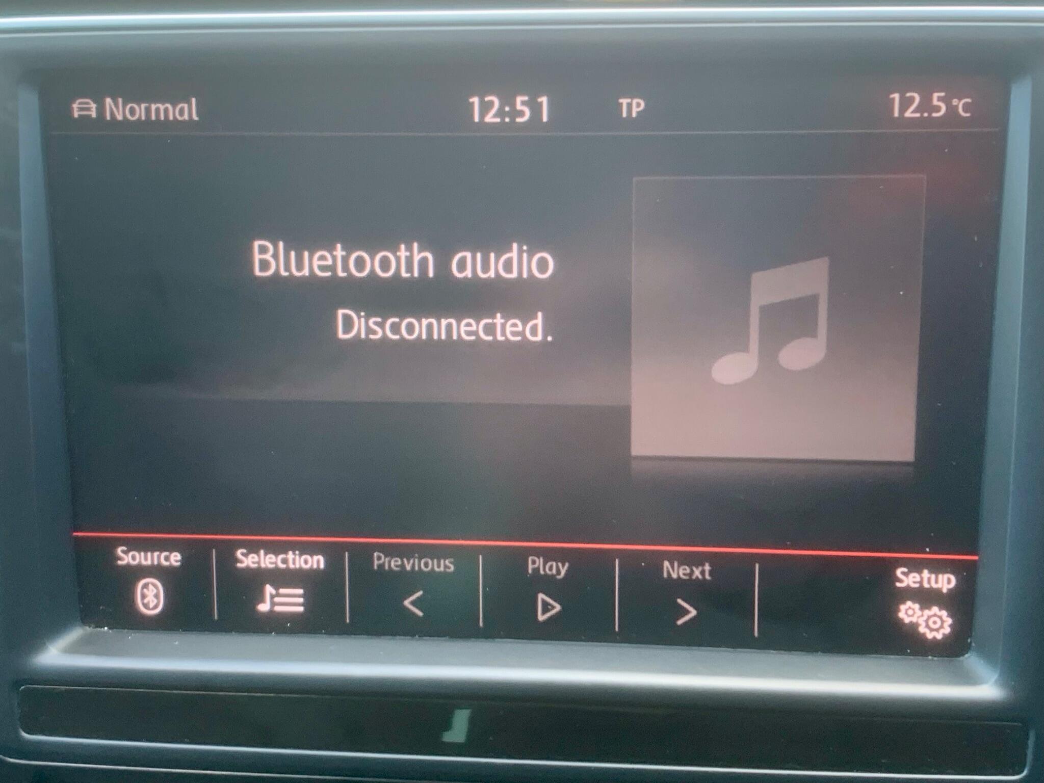 Volkswagen Passat view 35
