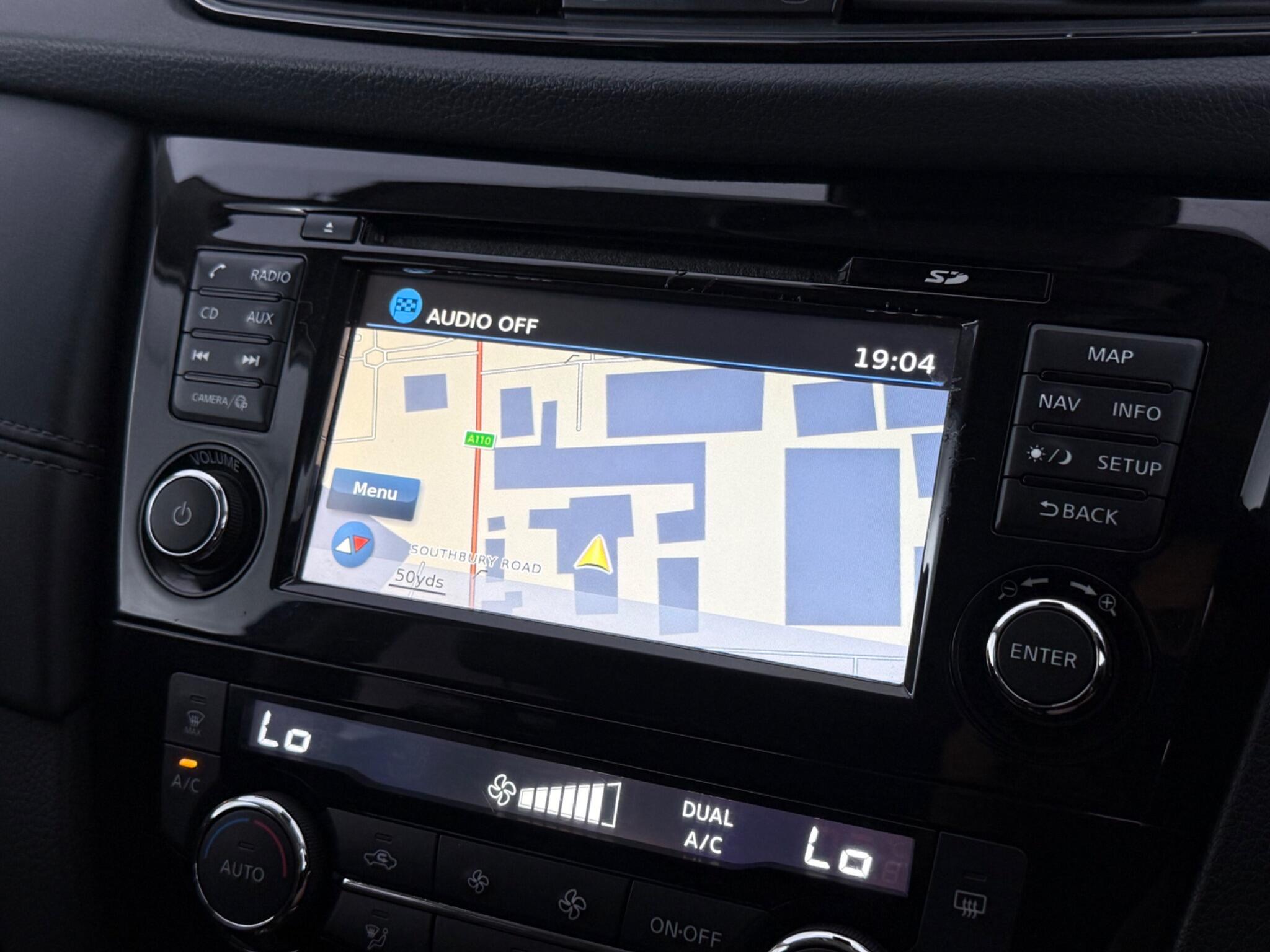 Nissan X-Trail view 23