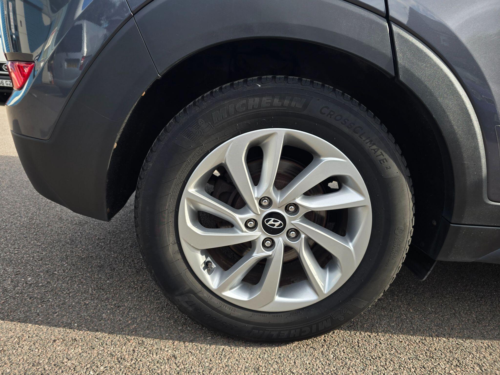 Hyundai Tucson view 73
