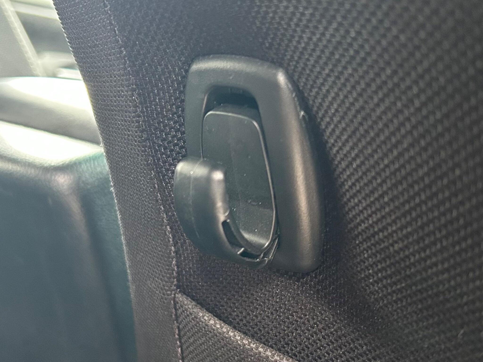 Toyota Hilux view 48