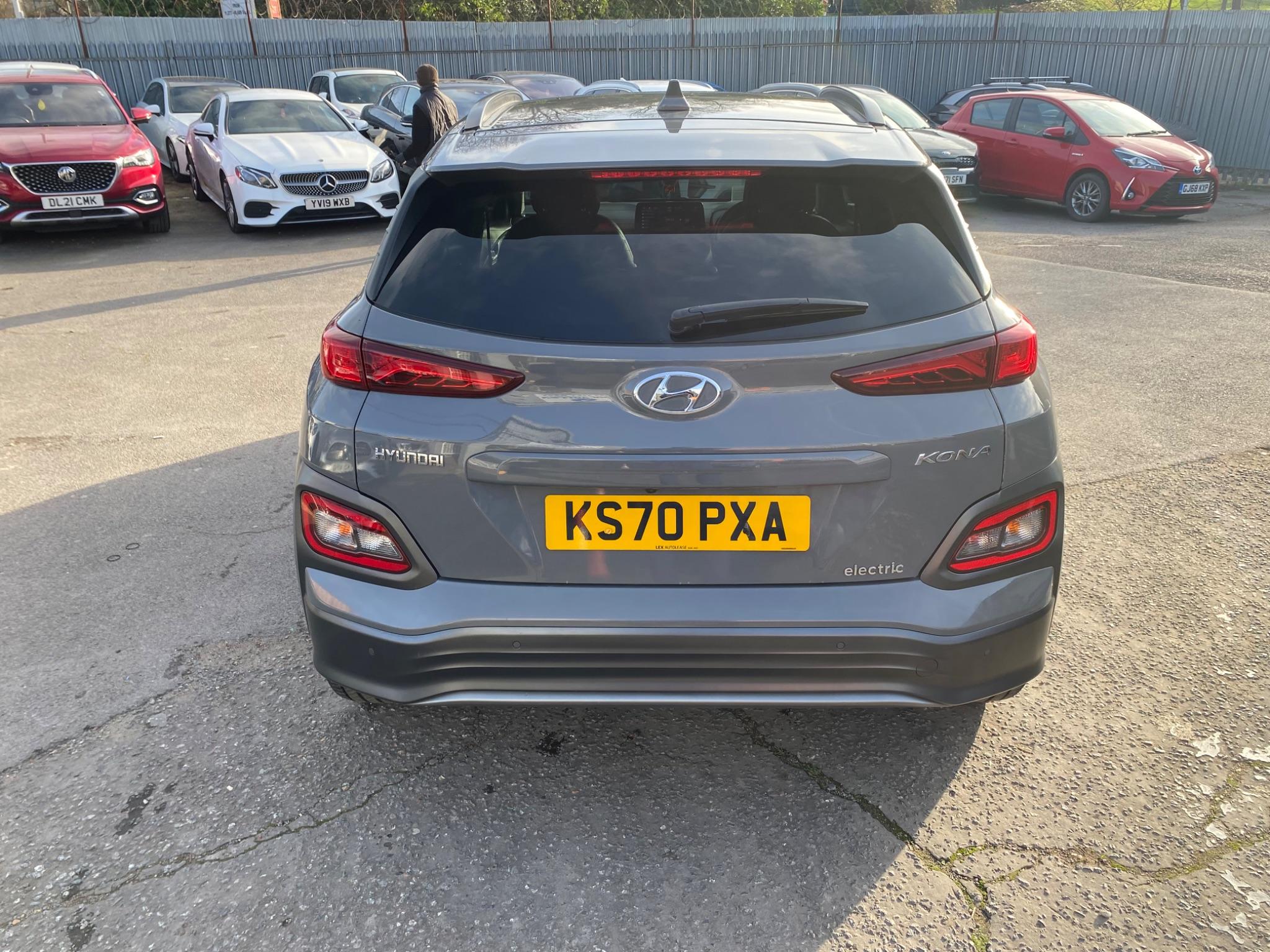 Hyundai Kona view 6