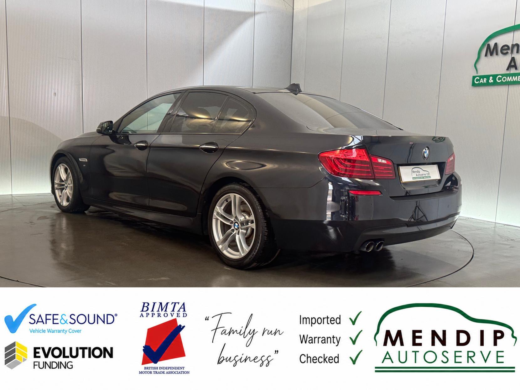 BMW 5 Series view 14