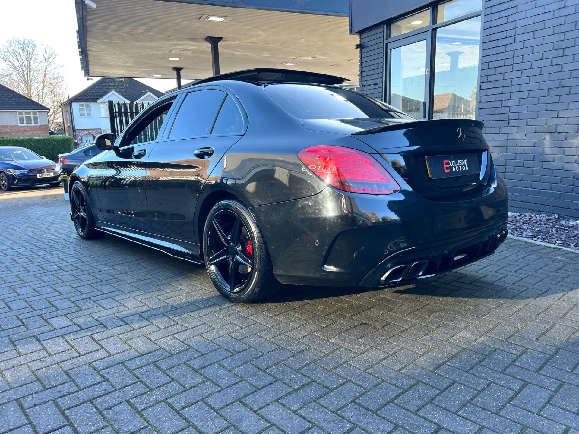 Mercedes-Benz C-Class view 28