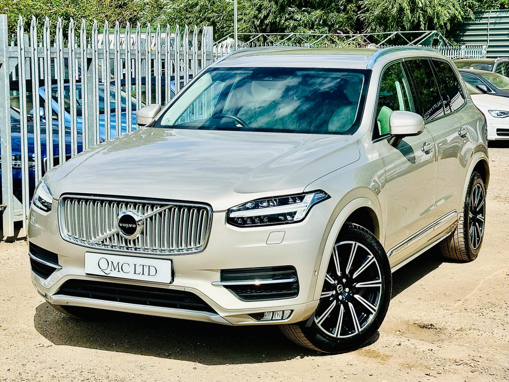 Volvo XC90 view 2