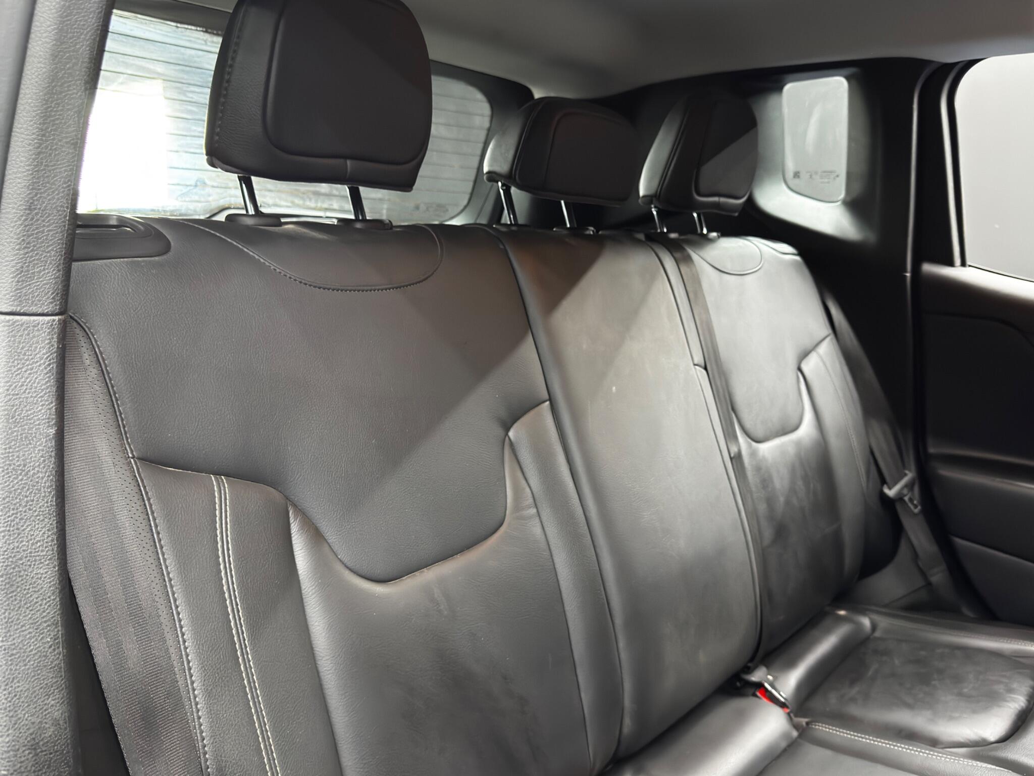 Jeep Renegade view 15