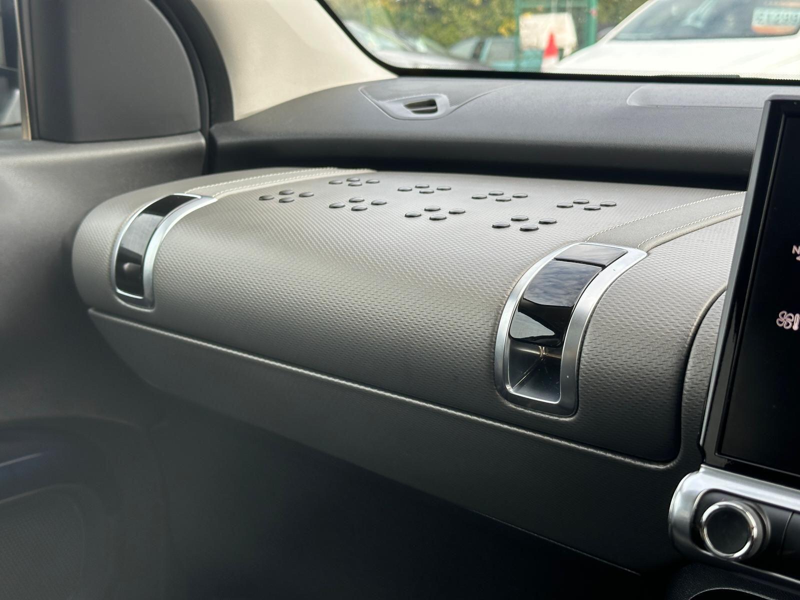 Citroen C4 Cactus view 25