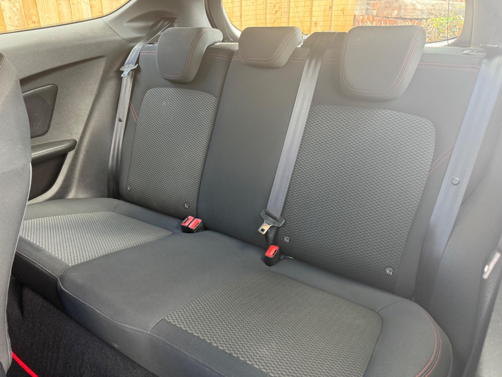 Ford Fiesta view 17