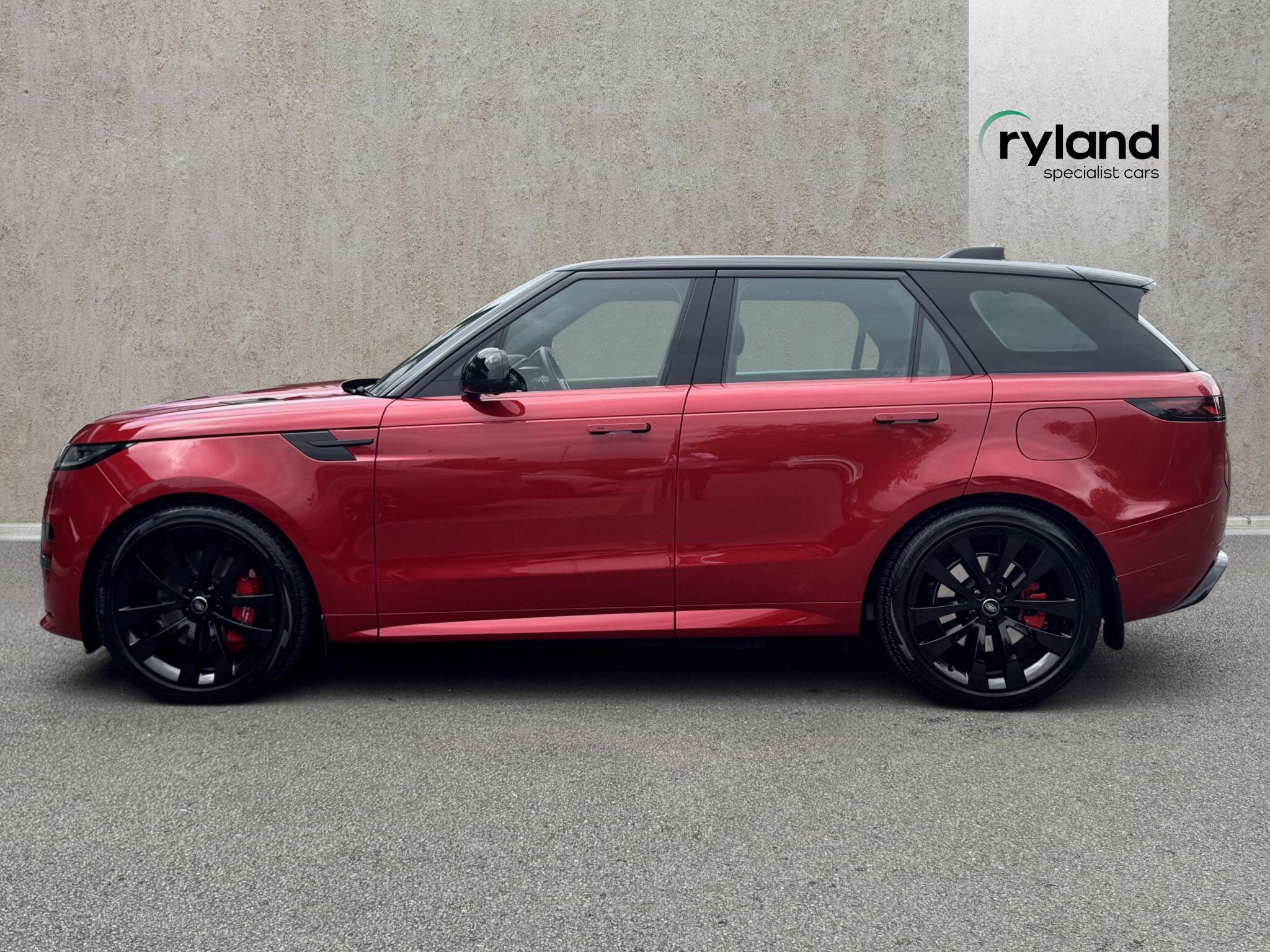Land Rover Range Rover Sport view 4
