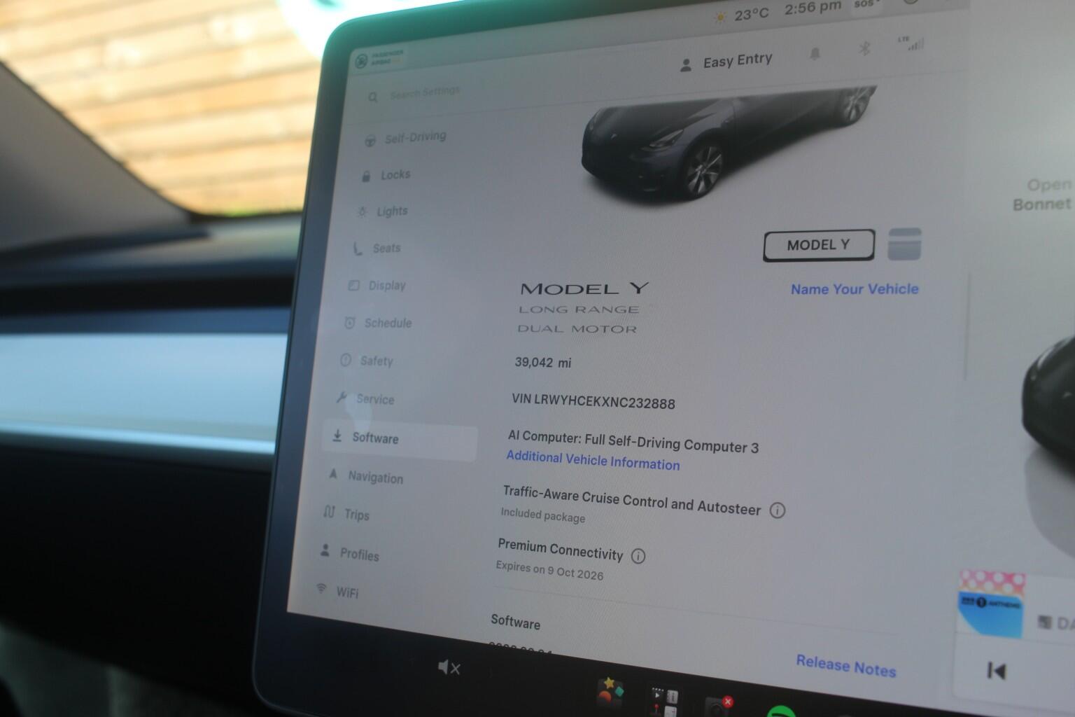 Tesla Model Y view 19
