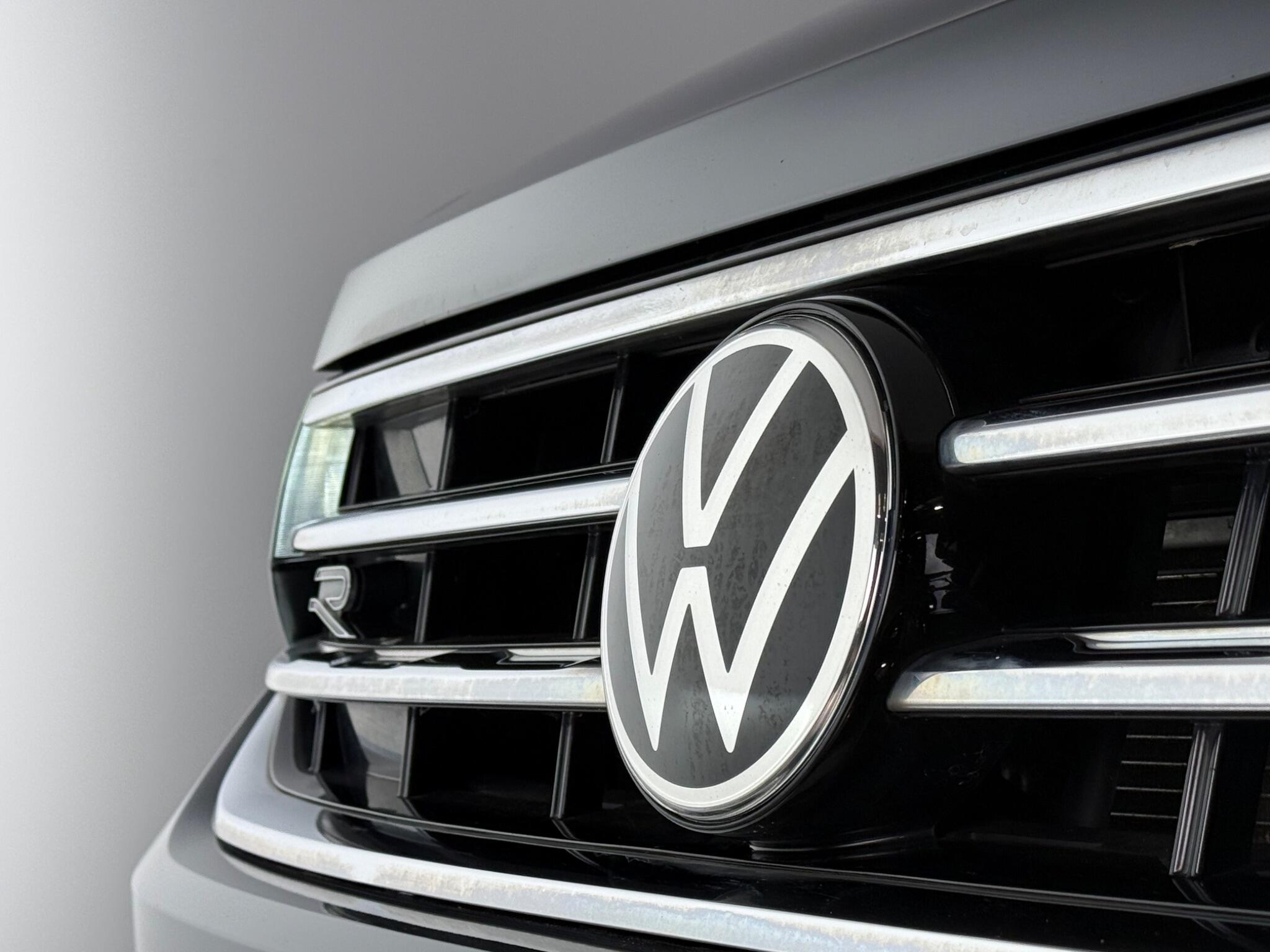 Volkswagen Tiguan view 13
