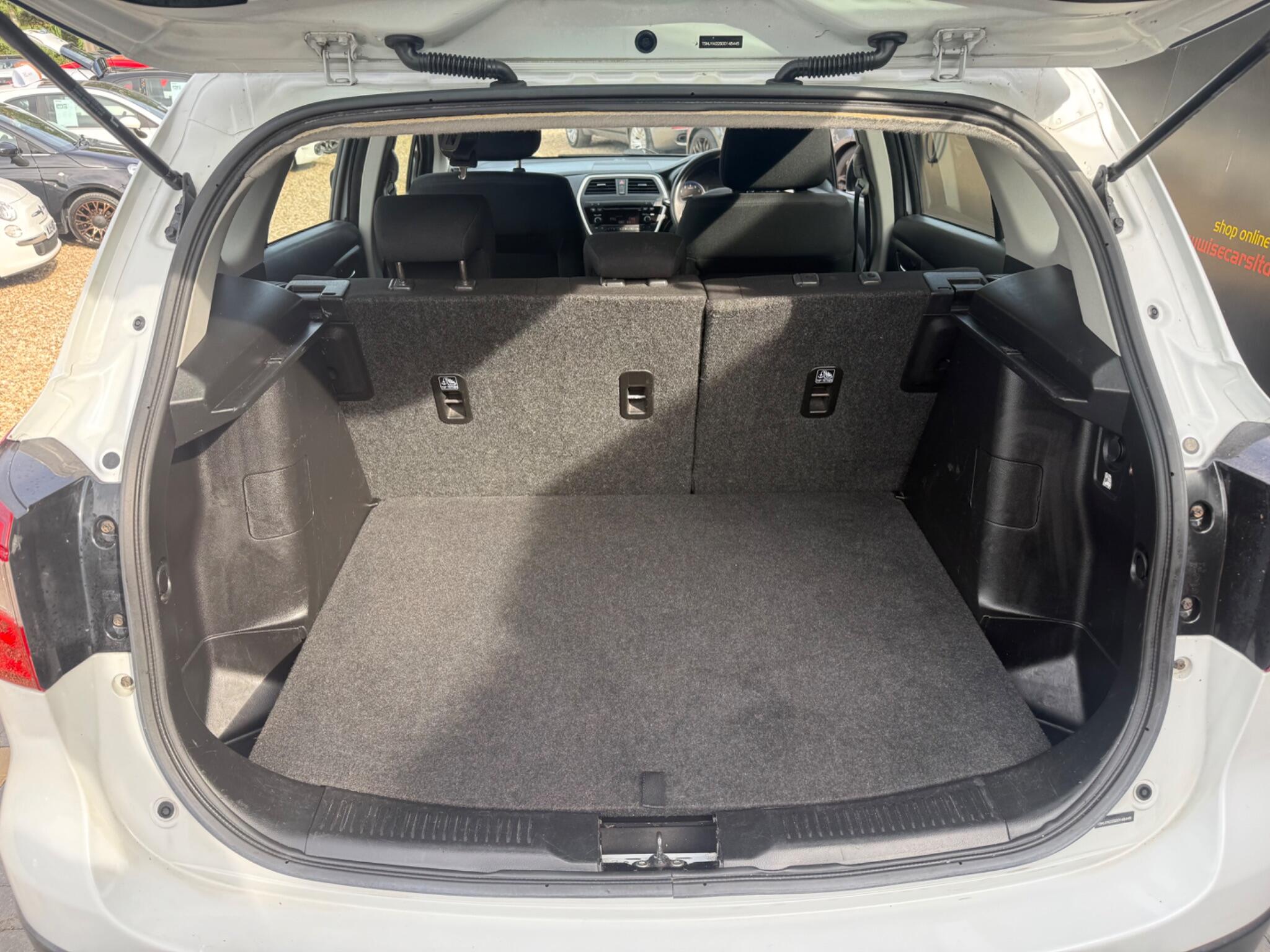 Suzuki SX4 S-Cross view 26