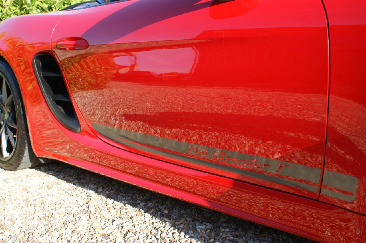 Porsche 718 Boxster view 11