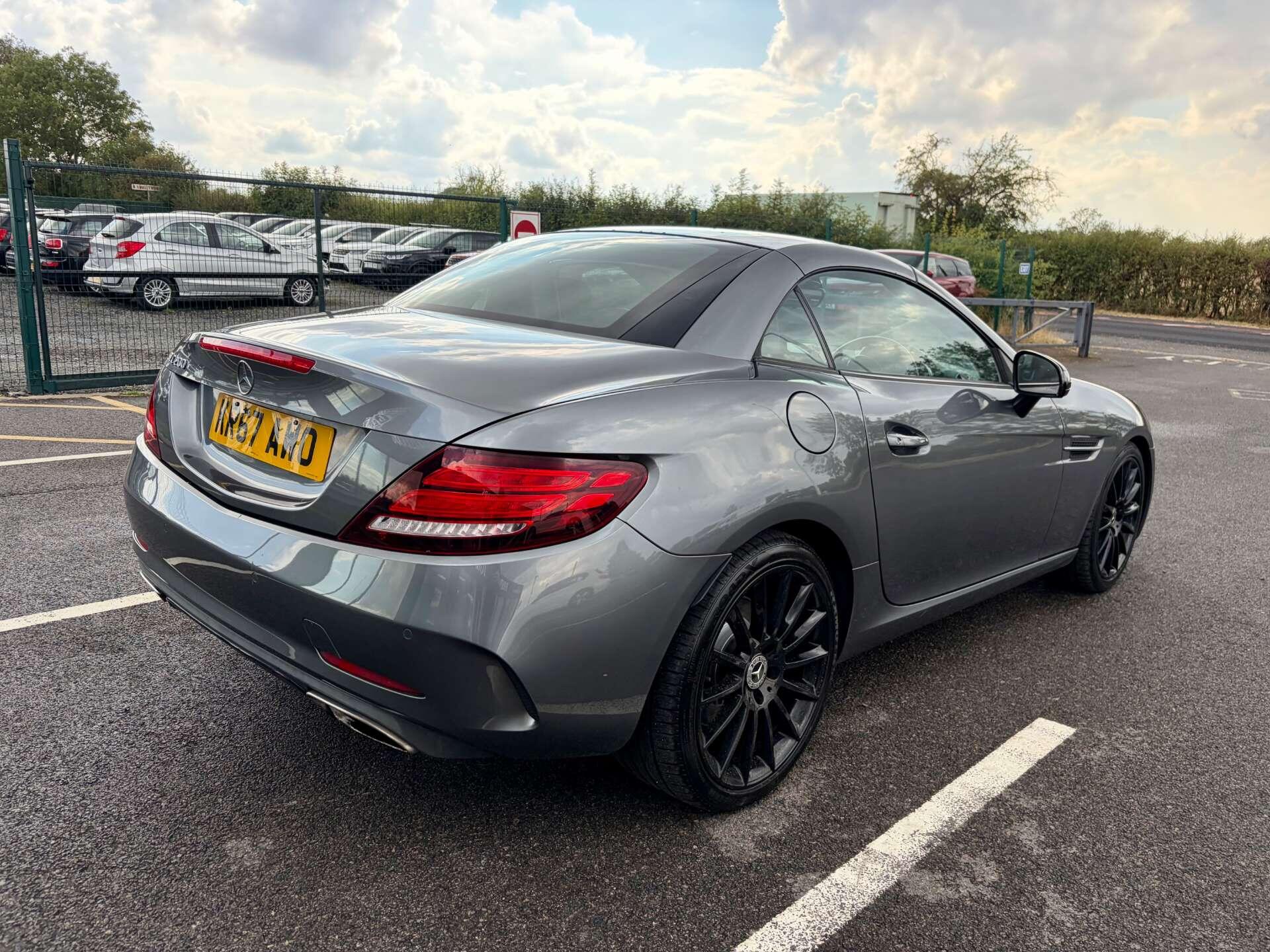 Mercedes-Benz SLC view 22