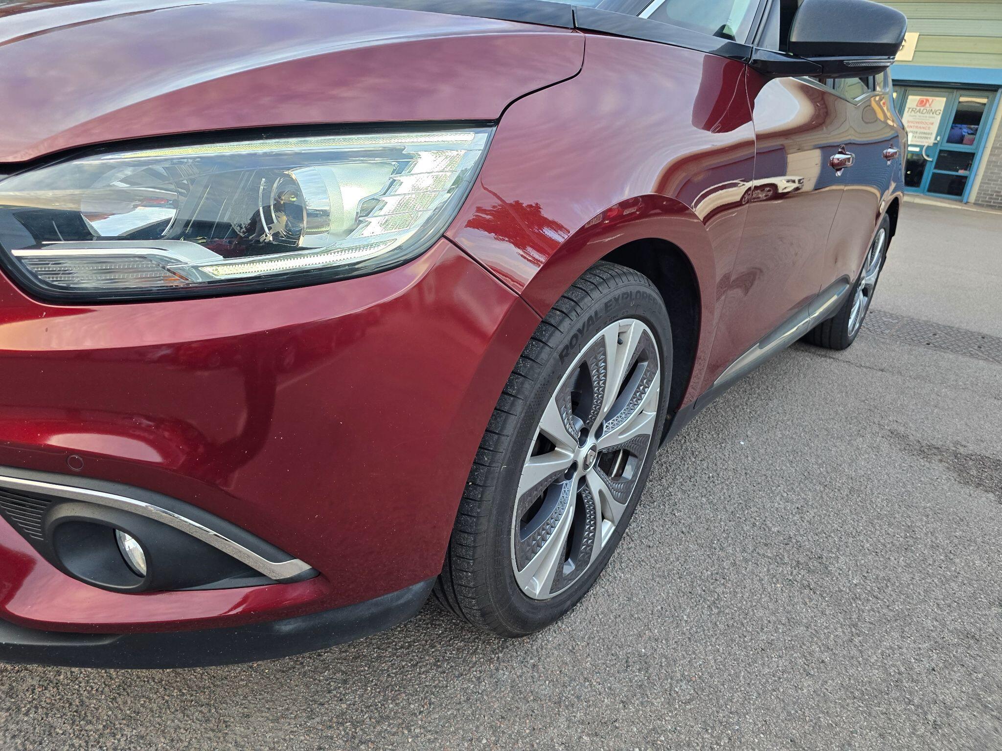 Renault Grand Scenic view 85