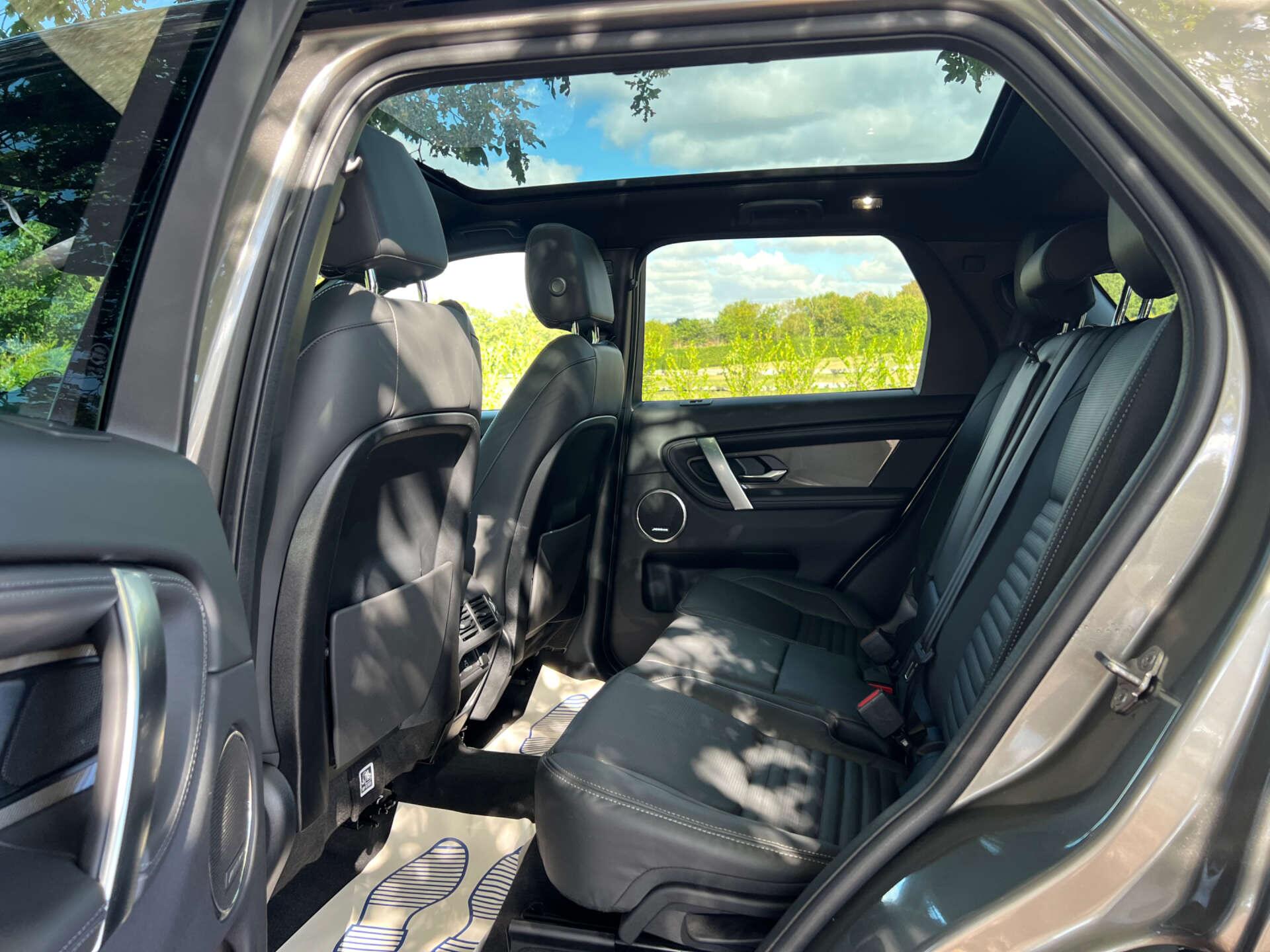 Land Rover Discovery Sport view 26