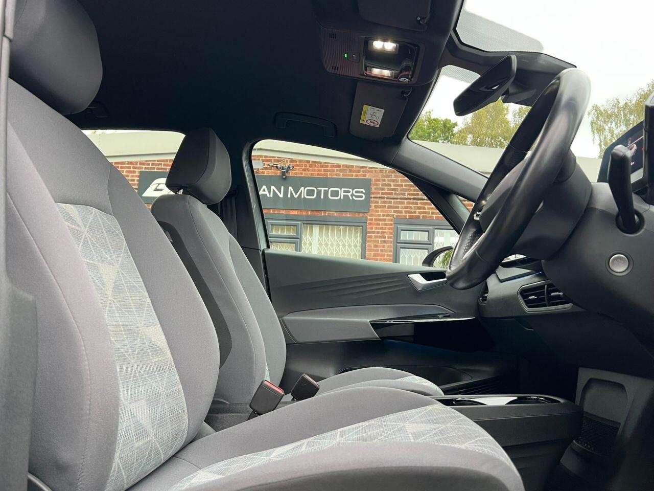 Volkswagen ID.3 view 15
