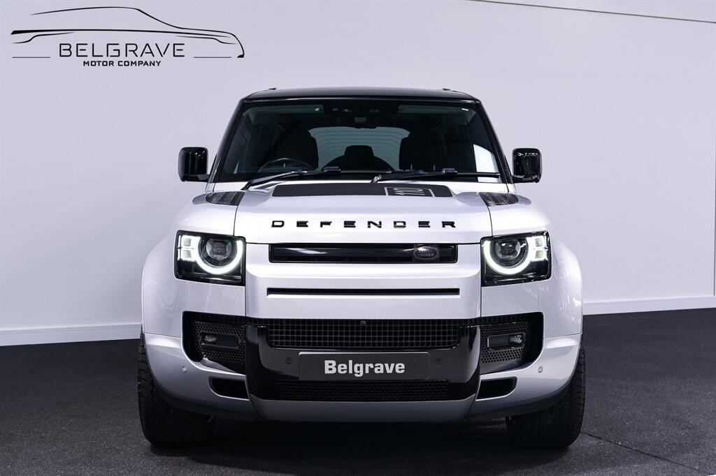 Land Rover Defender view 6