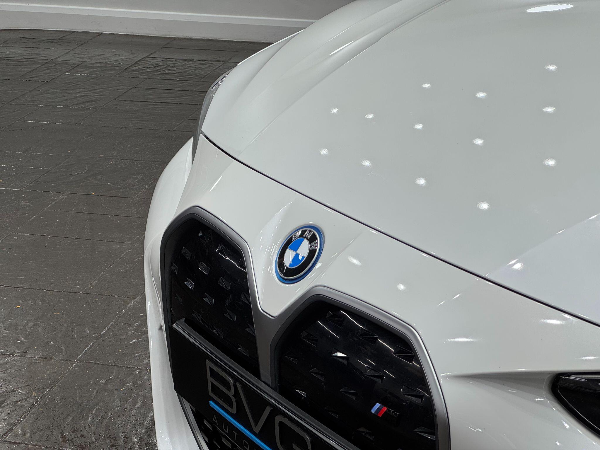 BMW I4 view 10