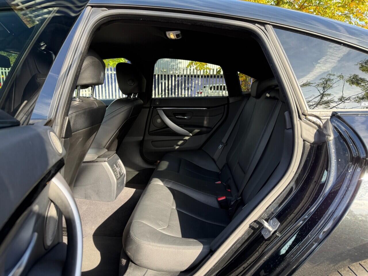 BMW 4 Series view 11