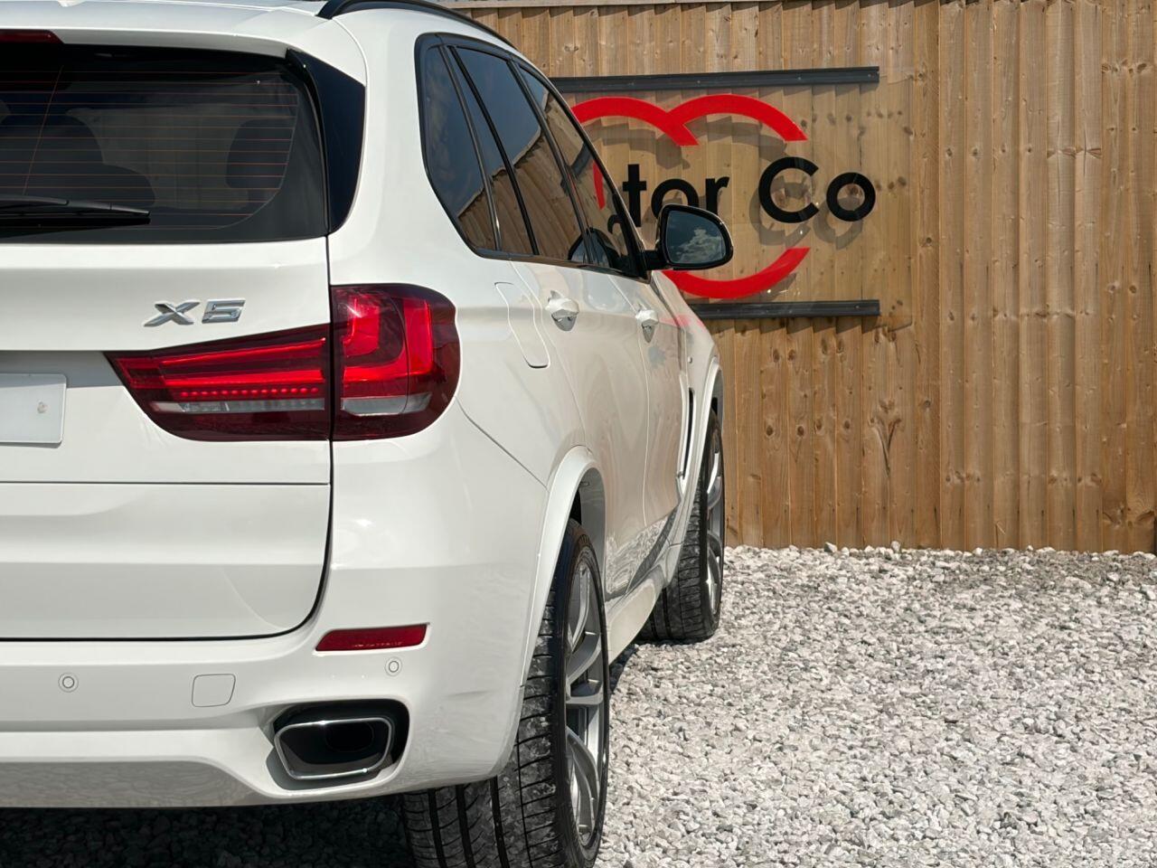 BMW X5 view 12