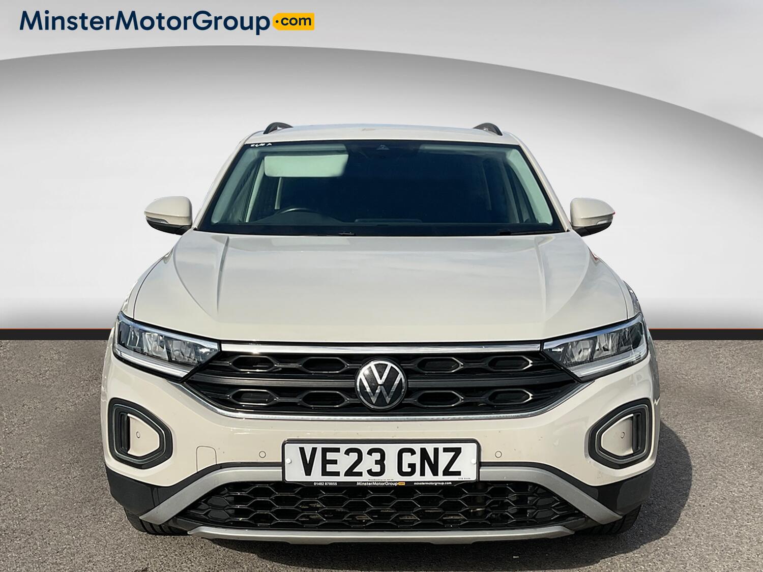 Volkswagen T-Roc view 5